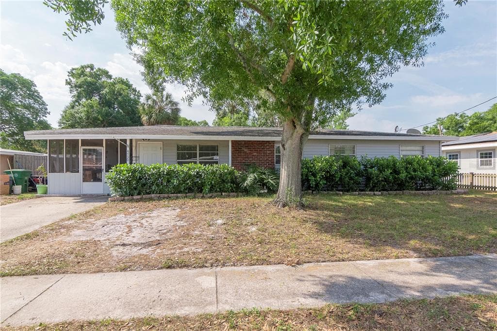 4730 W WISCONSIN AVENUE TAMPA, FL 33616