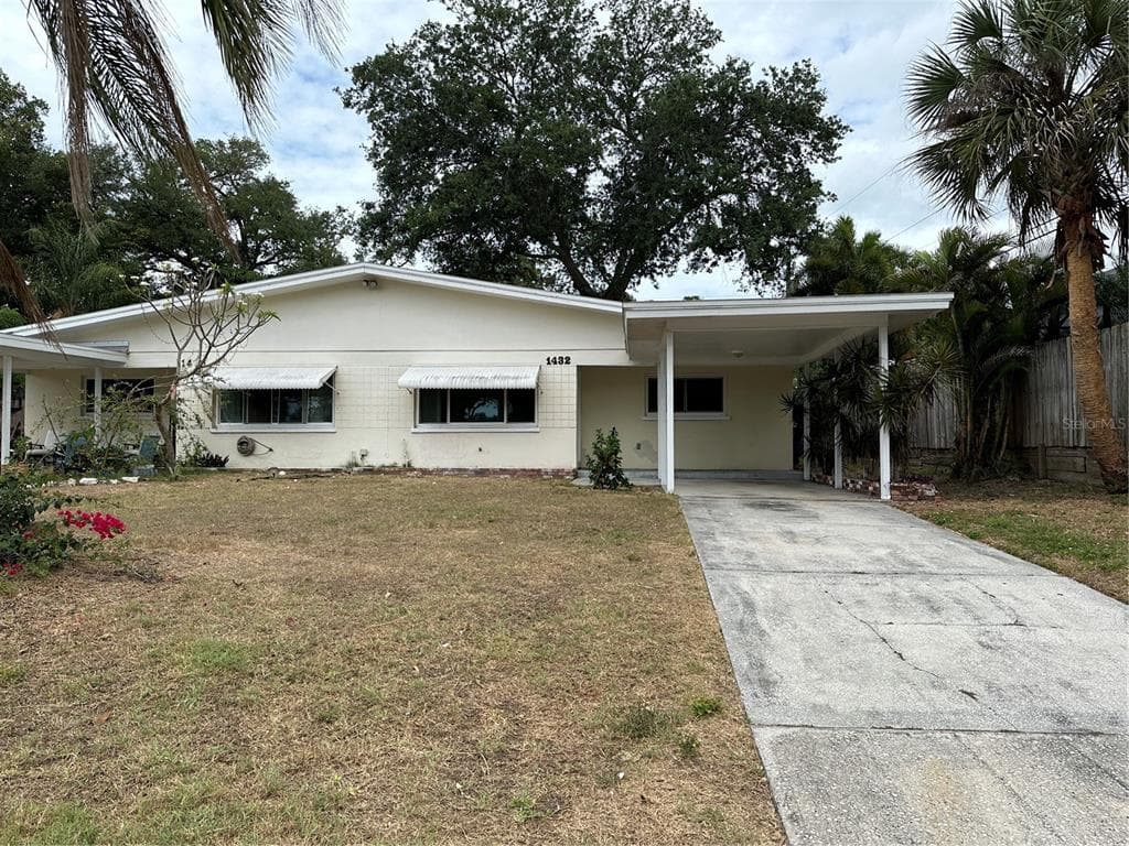 1432 LOTUS PATH CLEARWATER, FL 33756