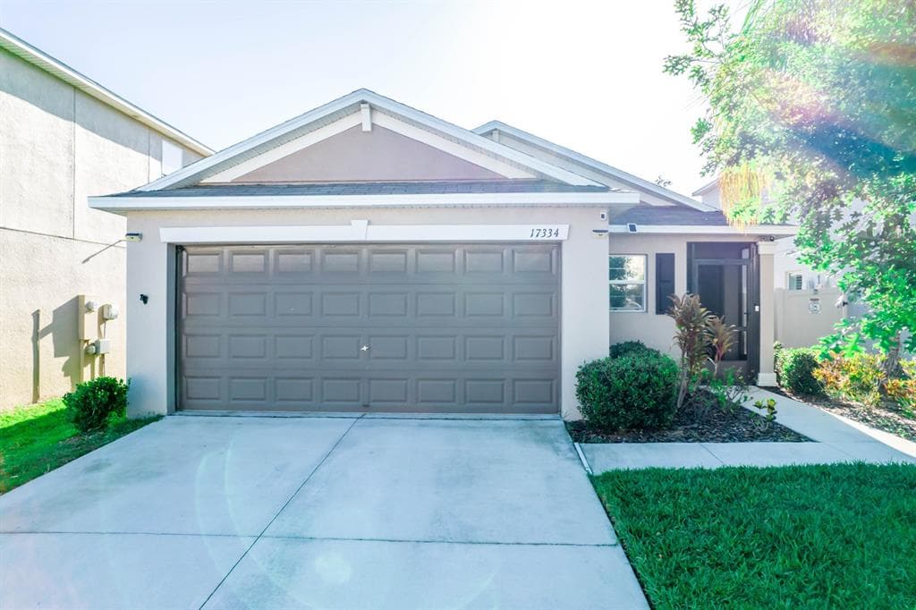 17334 WHITE MANGROVE DRIVE WIMAUMA, FL 33598