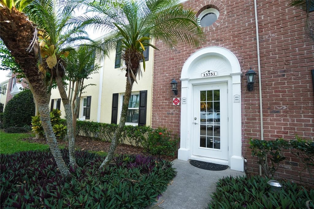 13751 ORANGE SUNSET DRIVE UNIT 201 TAMPA, FL 33618