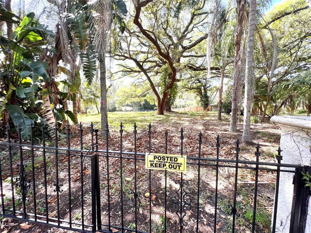 1260 WELLINGTON DRIVE CLEARWATER, FL 33764