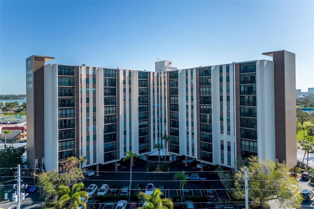 10355 PARADISE BOULEVARD UNIT 1005 TREASURE ISLAND, FL 33706