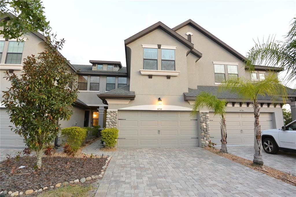 4738 WANDERING WAY WESLEY CHAPEL, FL 33544