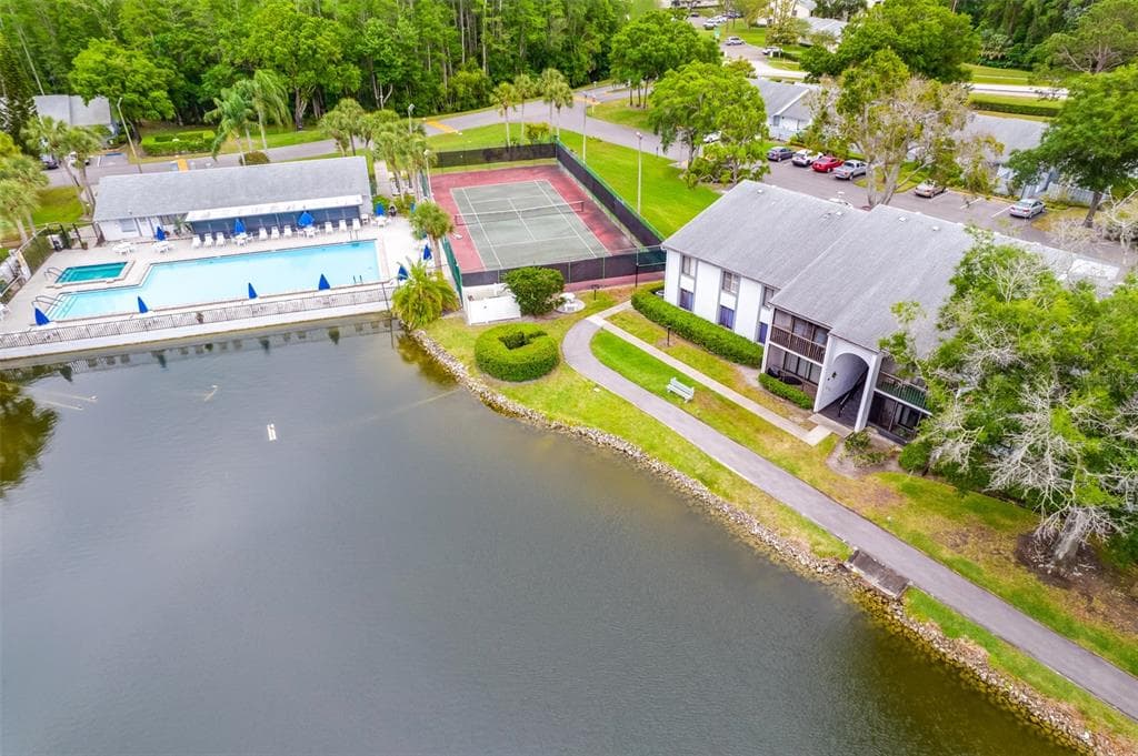 1109 W PINE RIDGE CIRCLE W UNIT F2 TARPON SPRINGS, FL 34688