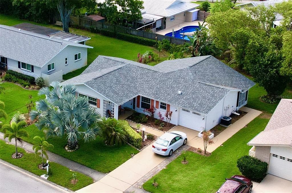 122 STAFFORD DRIVE PALM HARBOR, FL 34684