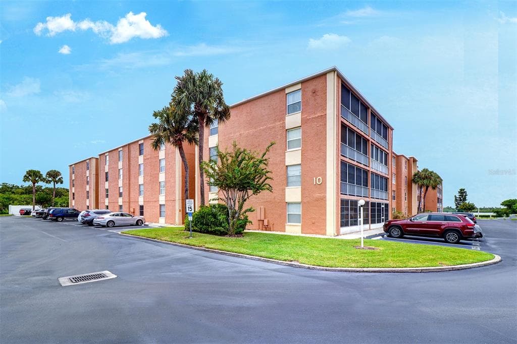12760 INDIAN ROCKS ROAD UNIT 1100 LARGO, FL 33774