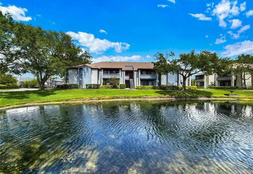 10265 GANDY BOULEVARD N UNIT 405 Furnished ST PETERSBURG, FL 33702