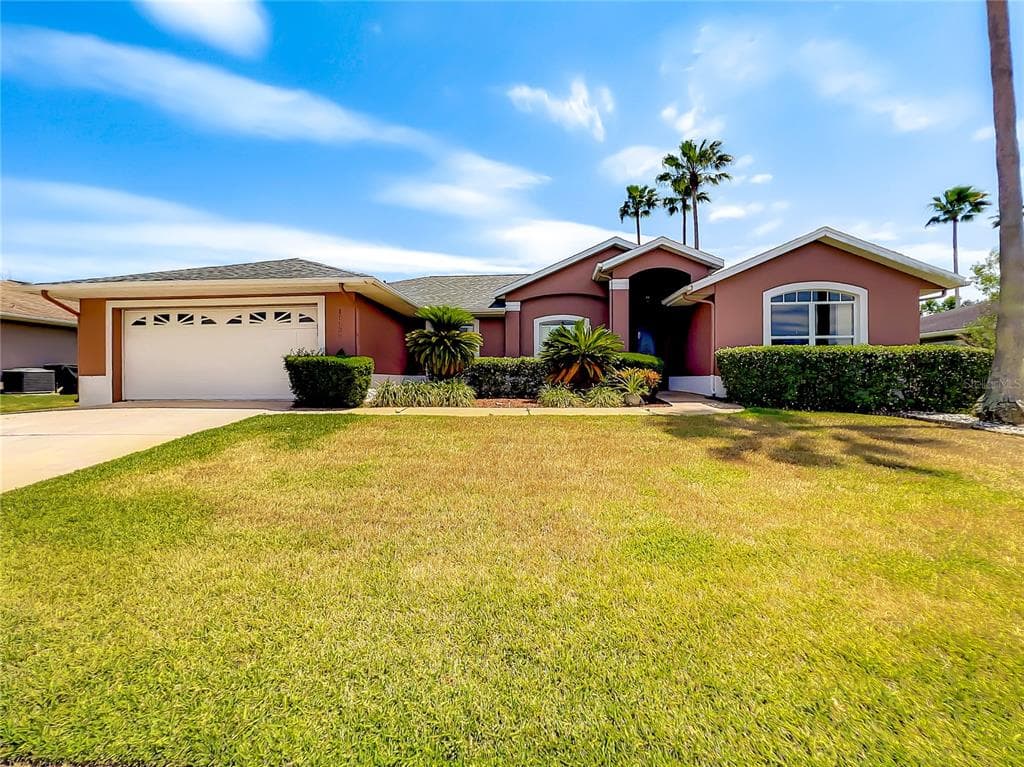 10634 MOSHIE LANE SAN ANTONIO, FL 33576