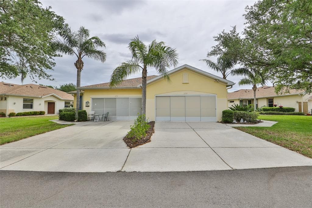 1236 HUNTINGTON GREENS DRIVE SUN CITY CENTER, FL 33573