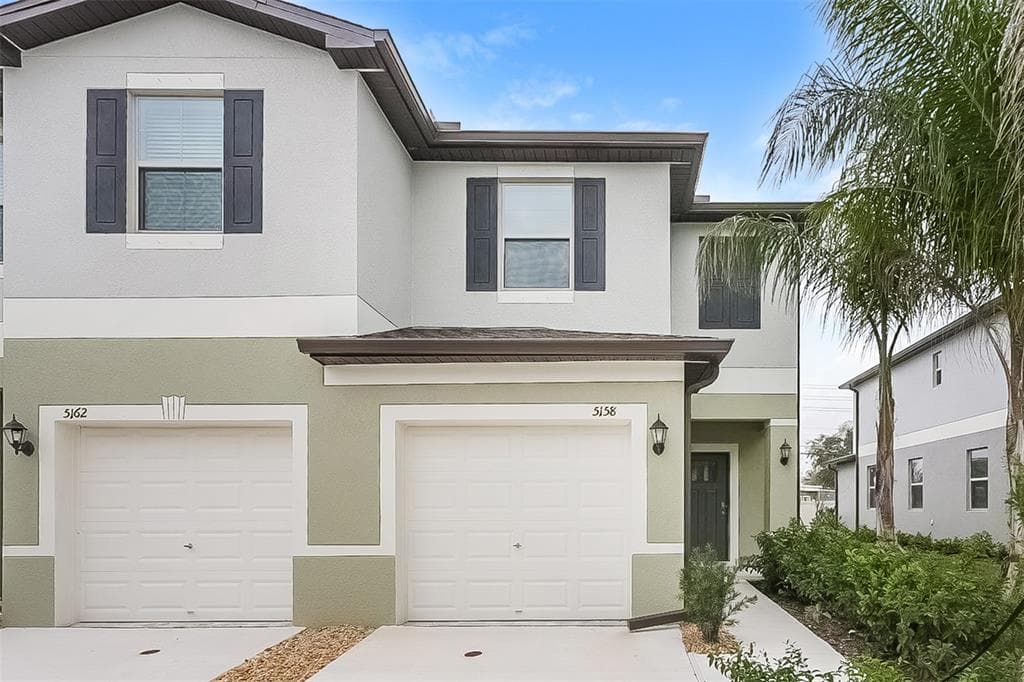 5158 FORUM BOULEVARD HOLIDAY, FL 34690
