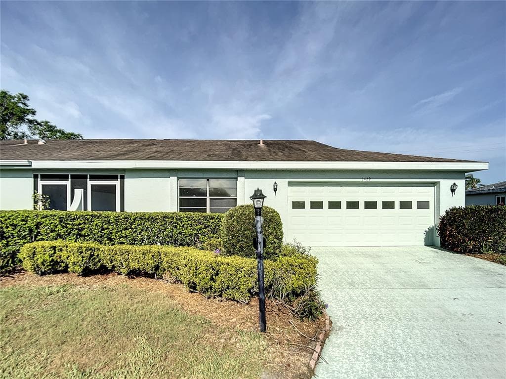 2429 LANCASTER DRIVE UNIT 2429 SUN CITY CENTER, FL 33573