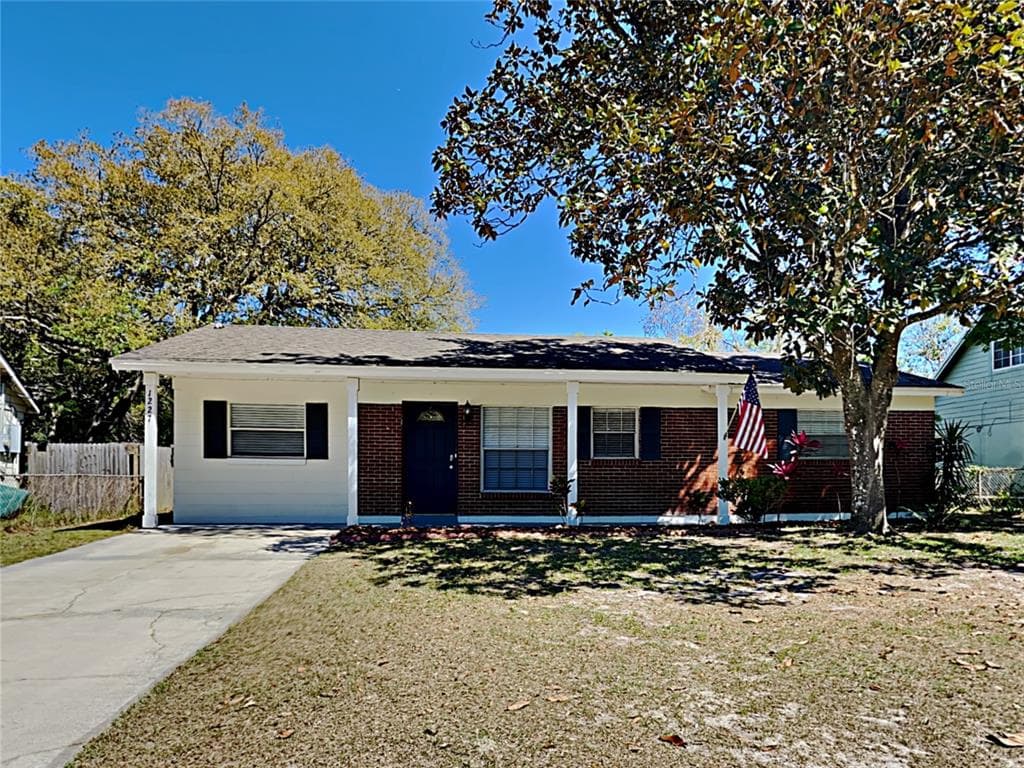 1227 HAMILTON AVENUE LONGWOOD, FL 32750