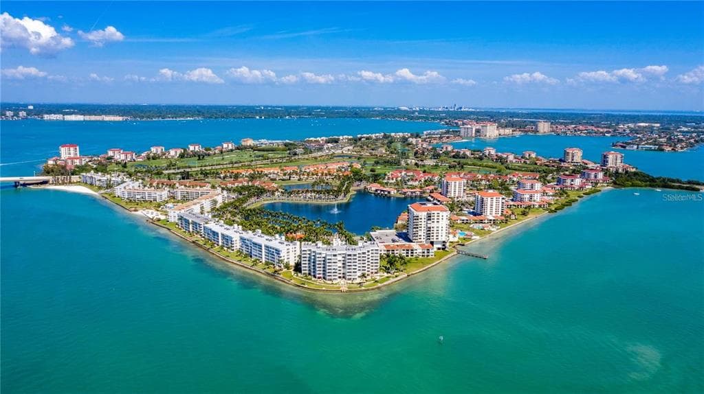 6294 BAHIA DEL MAR CIRCLE S UNIT 304 ST PETERSBURG, FL 33715