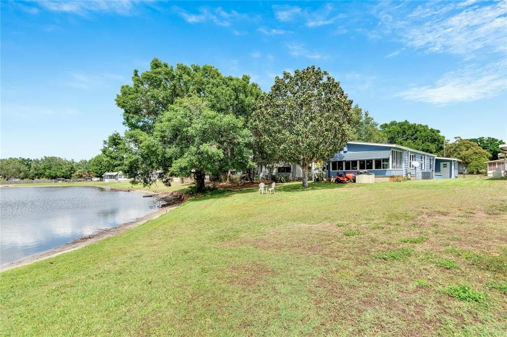 503 VILLAGE CIR SW WINTER HAVEN, FL 33880