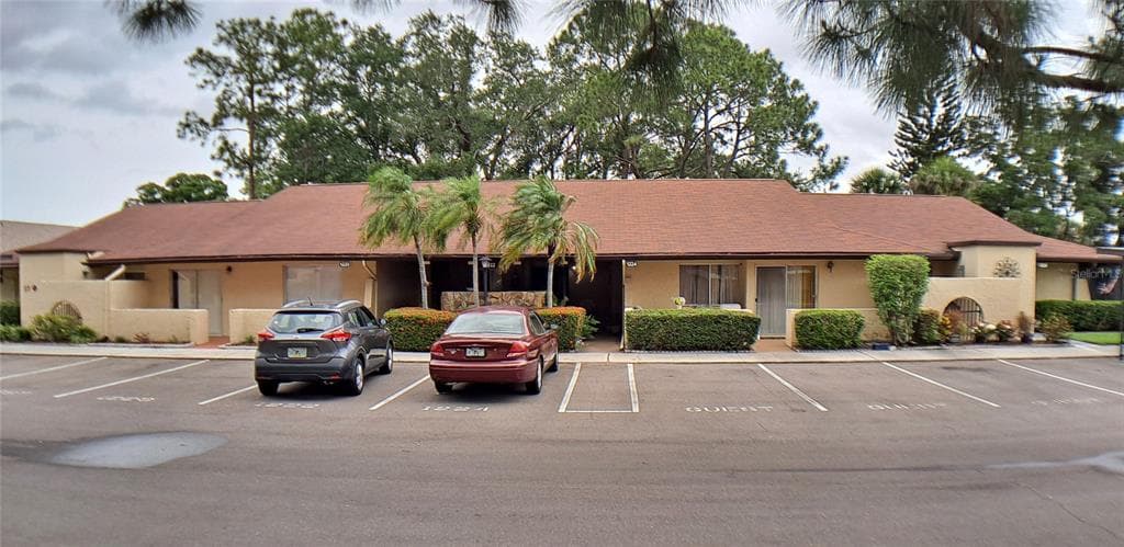 1224 13TH CIRCLE SE UNIT 1224 LARGO, FL 33771