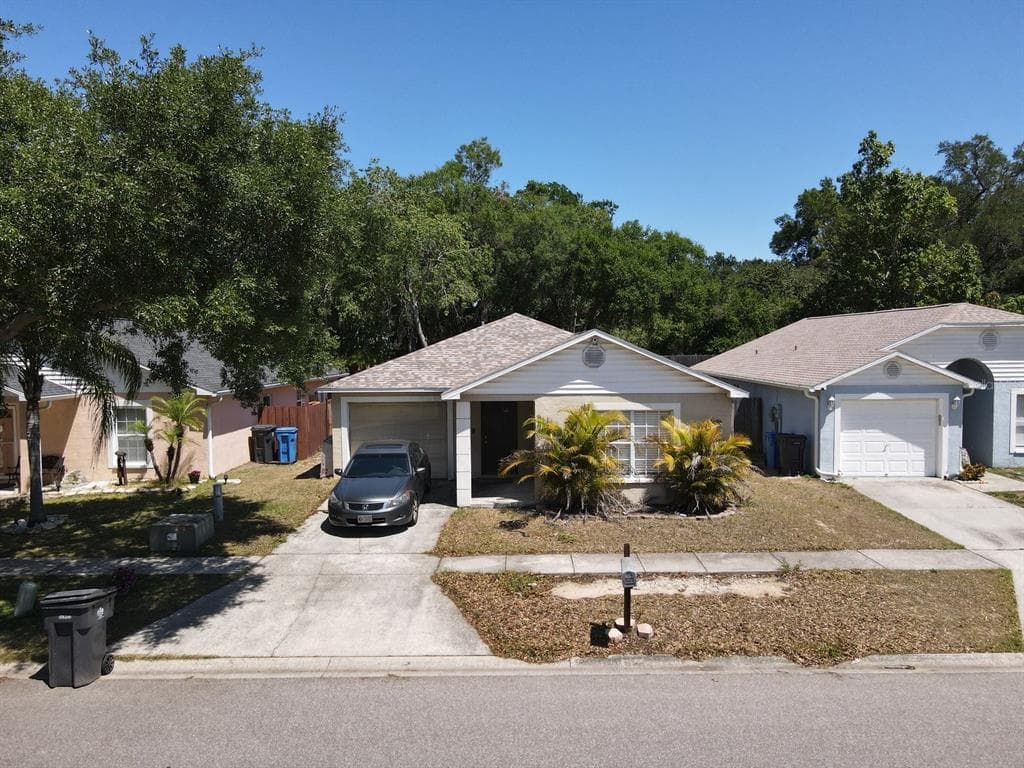 2408 CAMDEN OAKS PLACE VALRICO, FL 33594