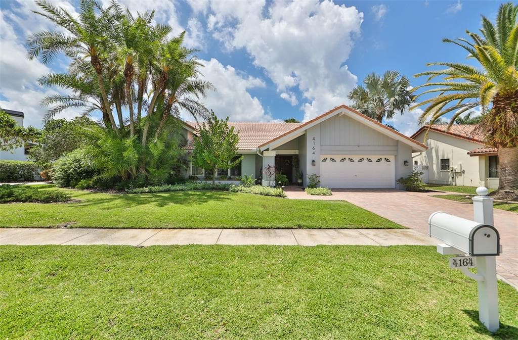 4164 SALTWATER BOULEVARD TAMPA, FL 33615
