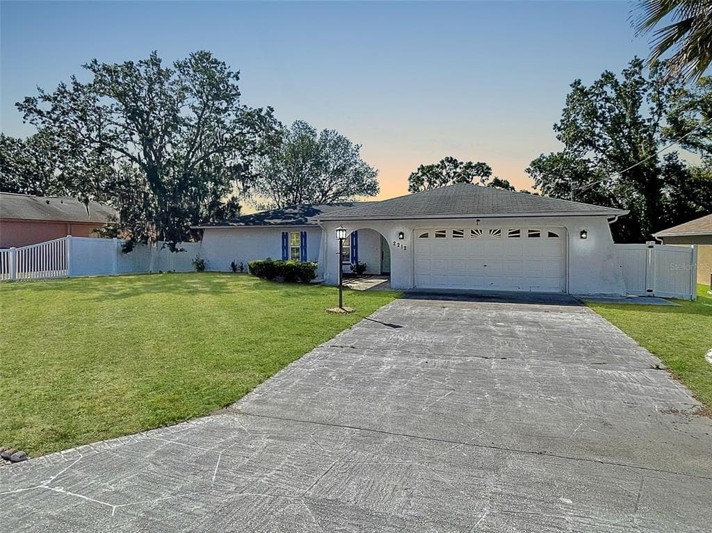 2212 RIO CIRCLE SPRING HILL, FL 34608