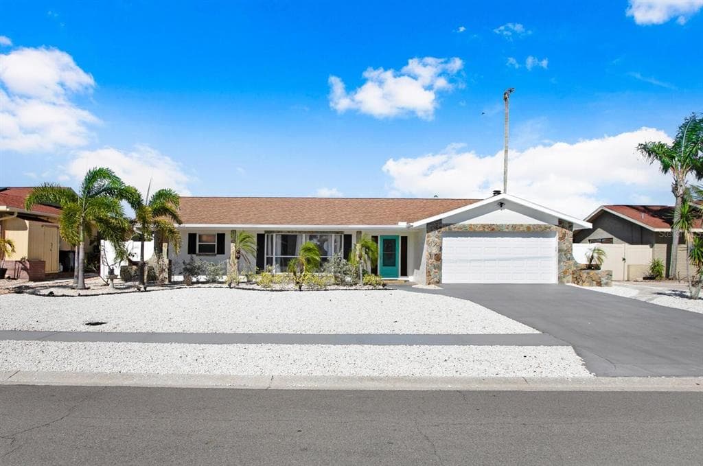 729 FLAMINGO DRIVE