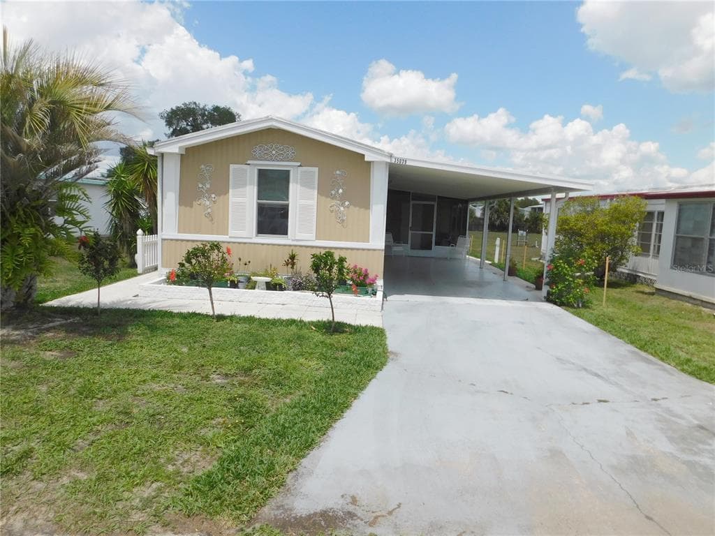 35039 DALE AVENUE ZEPHYRHILLS, FL 33541