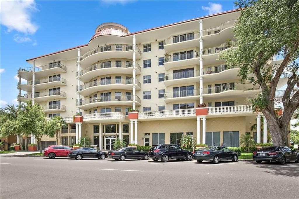 750 4TH AVENUE S UNIT 404G ST PETERSBURG, FL 33701