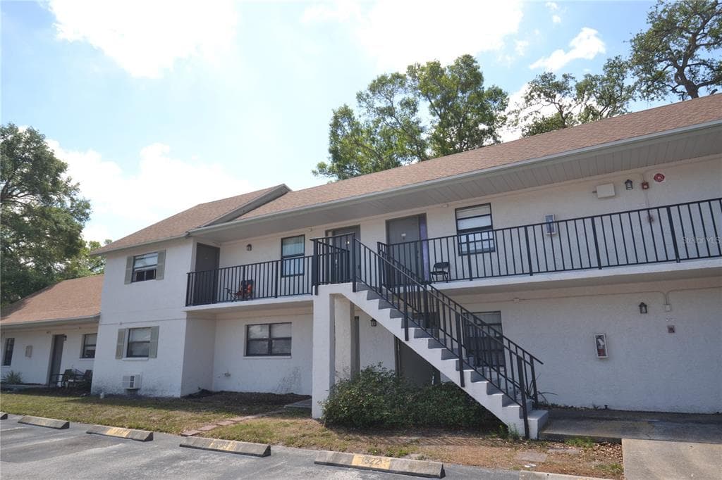 2142 BRADFORD STREET UNIT 322 CLEARWATER, FL 33760