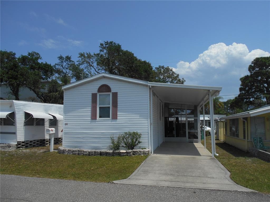 605 MICHIGAN BOULEVARD UNIT 28 DUNEDIN, FL 34698