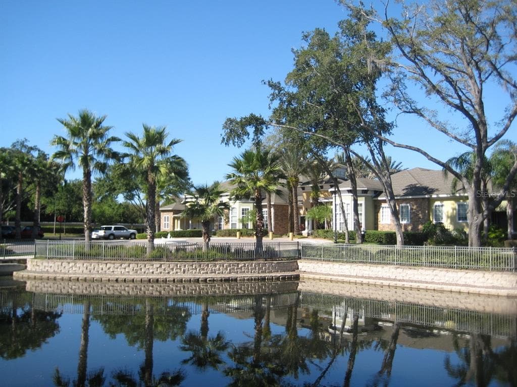 10103 COURTNEY PALMS BOULEVARD UNIT 204 TAMPA, FL 33619