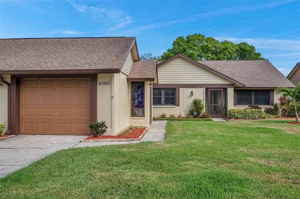 2625 LAURELWOOD DRIVE CLEARWATER, FL 33763