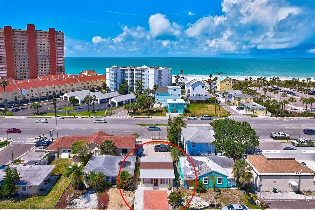 18036 1ST STREET E REDINGTON SHORES, FL 33708