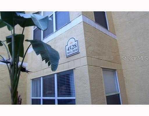 4528 COMMANDER DRIVE UNIT 2036 ORLANDO, FL 32822