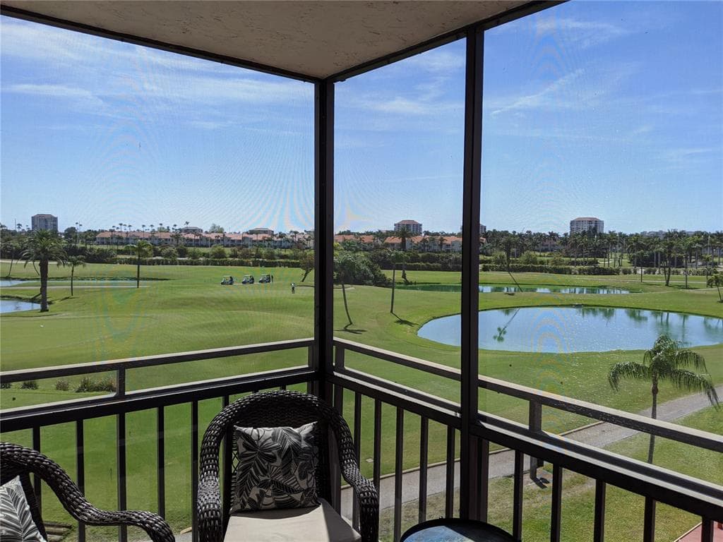 6210 SUN BOULEVARD UNIT 401 ST PETERSBURG, FL 33715