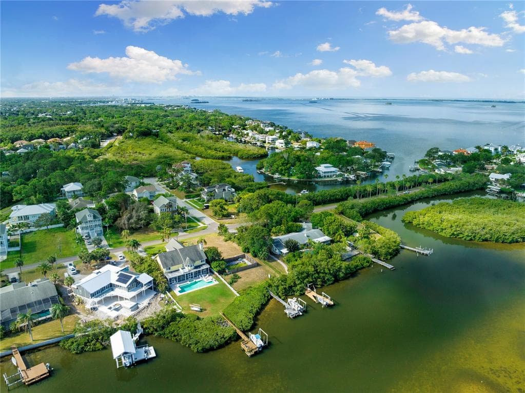 331 OCEANVIEW AVENUE PALM HARBOR, FL 34683