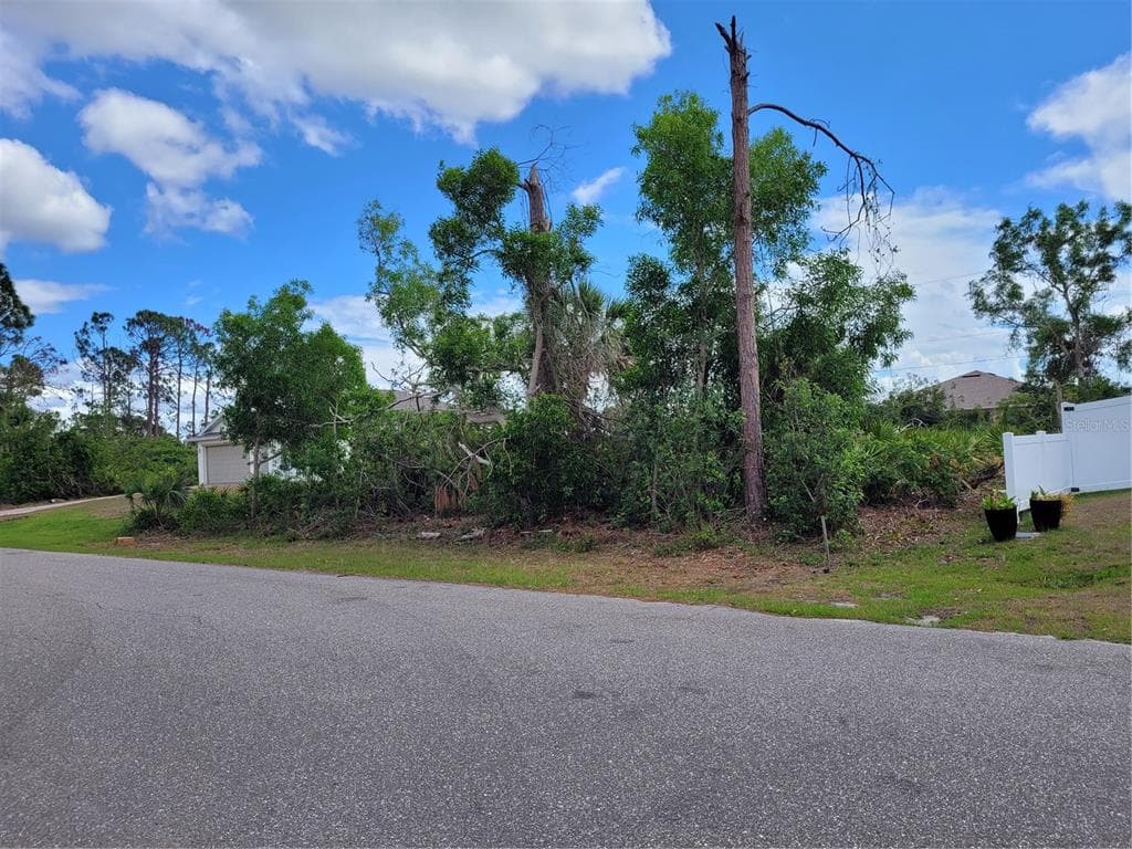 12367 PERRINE AVENUE PORT CHARLOTTE, FL 33981