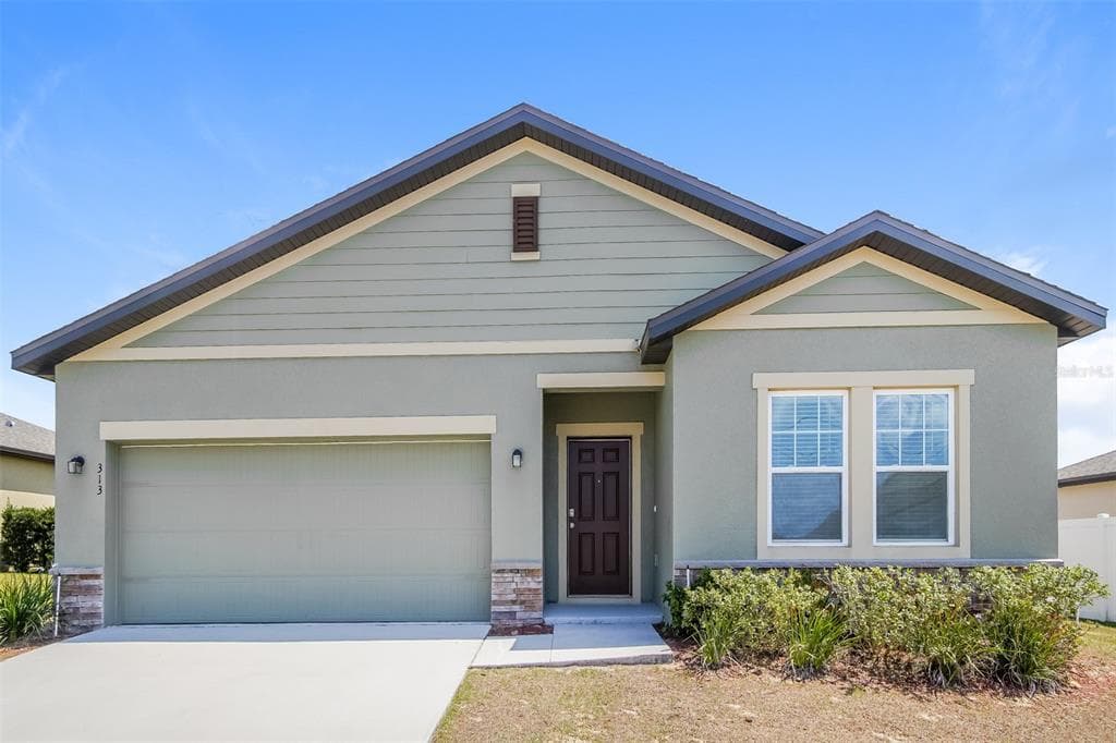 313 HIDDEN LAKE LOOP HAINES CITY, FL 33844