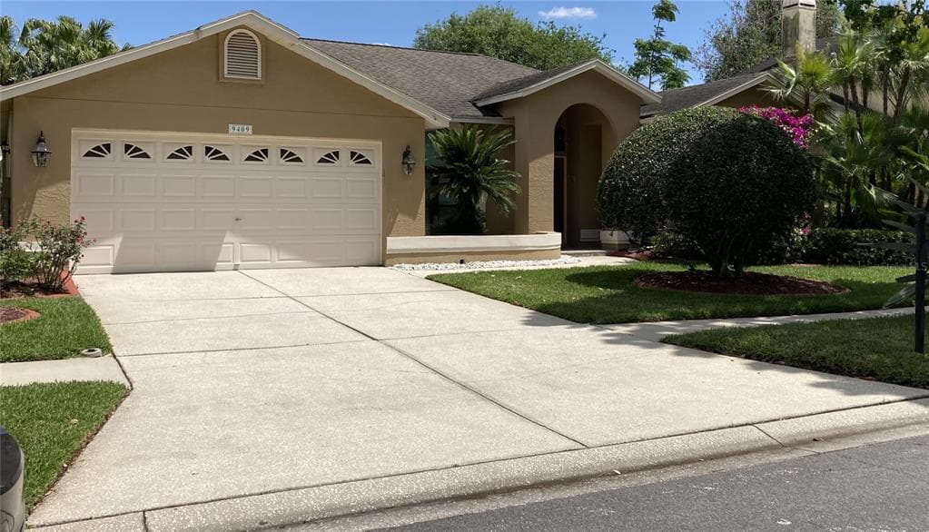 9409 LARKBUNTING DRIVE TAMPA, FL 33647