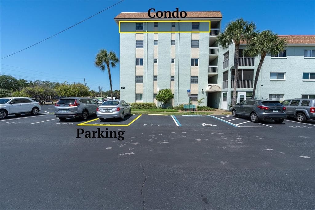 801 83RD AVENUE N UNIT 520 ST PETERSBURG, FL 33702