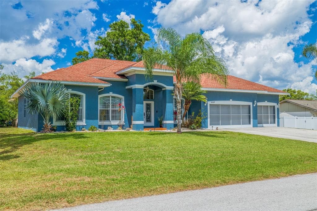 3327 GROVE PLACE LAND O LAKES, FL 34639