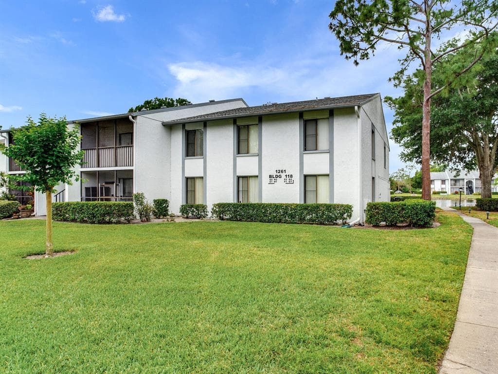 1261 PINE RIDGE CIRCLE W UNIT G1 building 118 TARPON SPRINGS, FL 34688