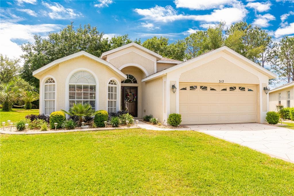 312 BARRINGTON COURT SPRING HILL, FL 34609