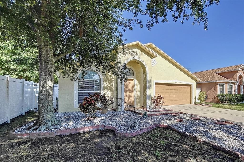 518 SOMERSTONE DRIVE