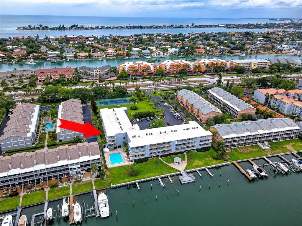 719 PINELLAS BAYWAY S UNIT 109 TIERRA VERDE, FL 33715