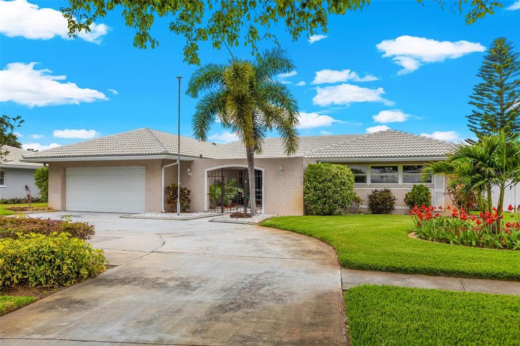 11122 137TH STREET N LARGO, FL 33774