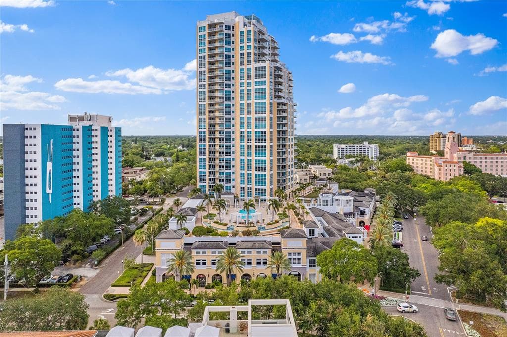 400 BEACH DRIVE NE UNIT 1801 ST PETERSBURG, FL 33701