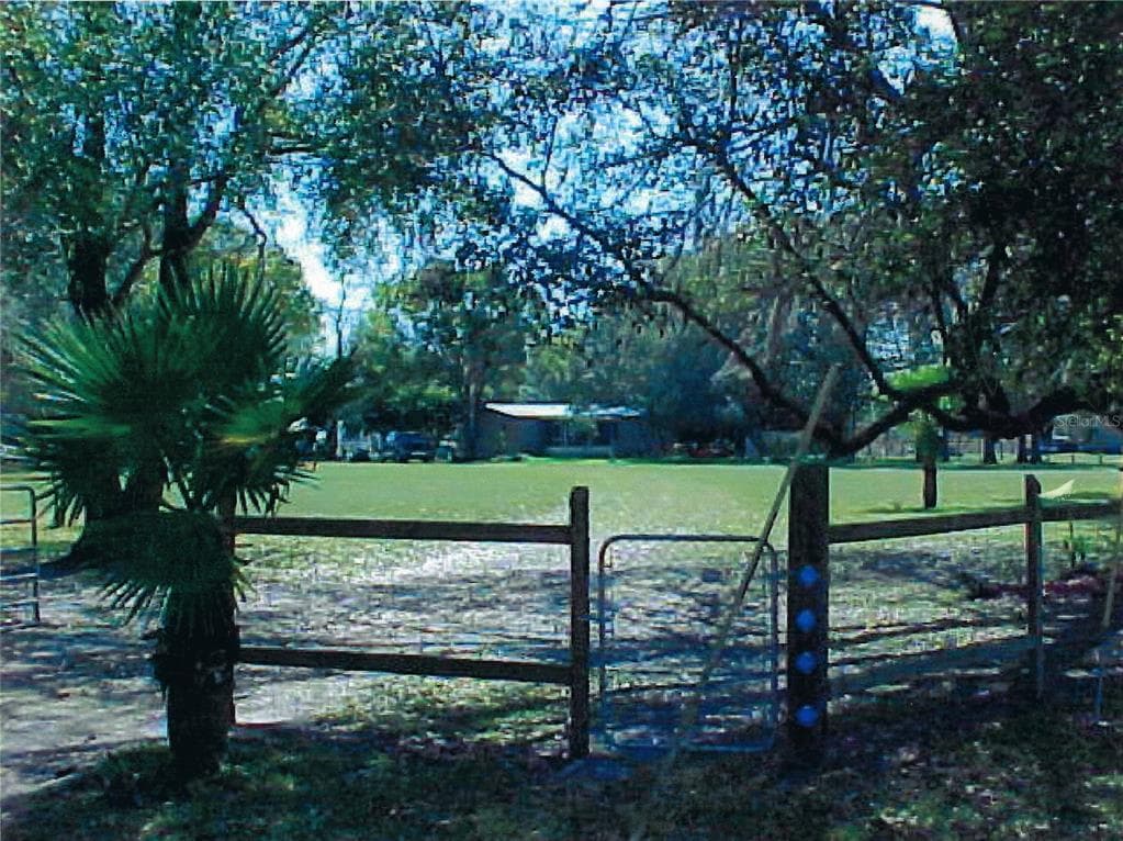 9706 KENTON ROAD WESLEY CHAPEL, FL 33545