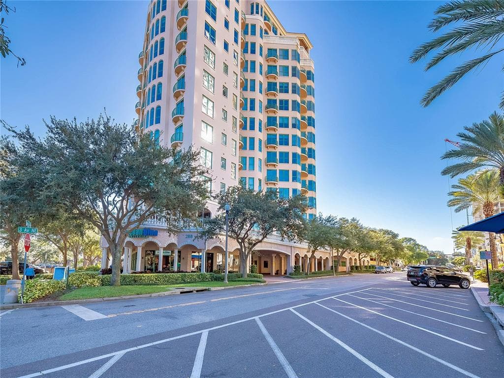 288 BEACH DRIVE NE UNIT 6A ST PETERSBURG, FL 33701