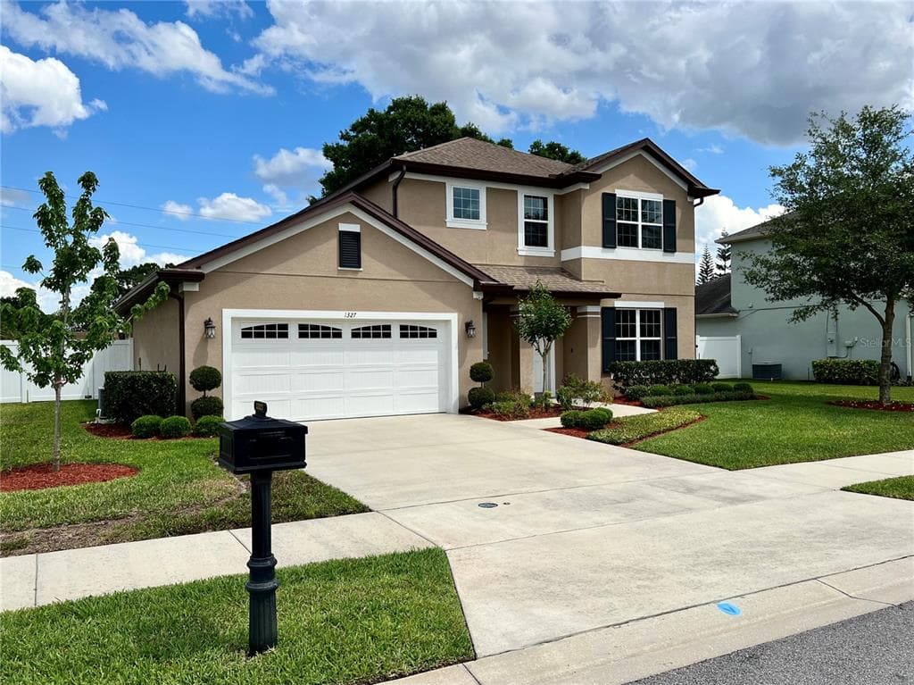 1327 FOUNTAIN HILLS COURT WINTER PARK, FL 32792