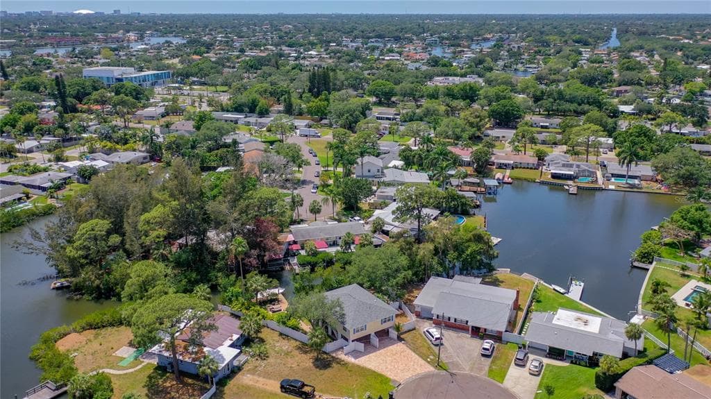 1508 MASSACHUSETTS AVENUE NE ST PETERSBURG, FL 33703