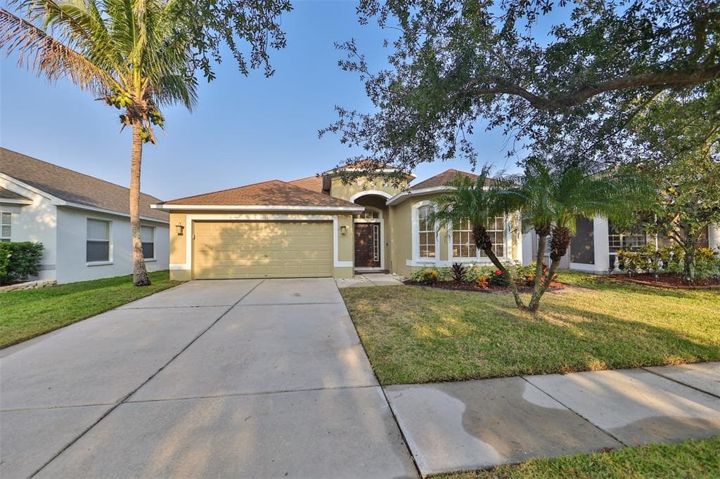 1661 BONITA BLUFF COURT RUSKIN, FL 33570