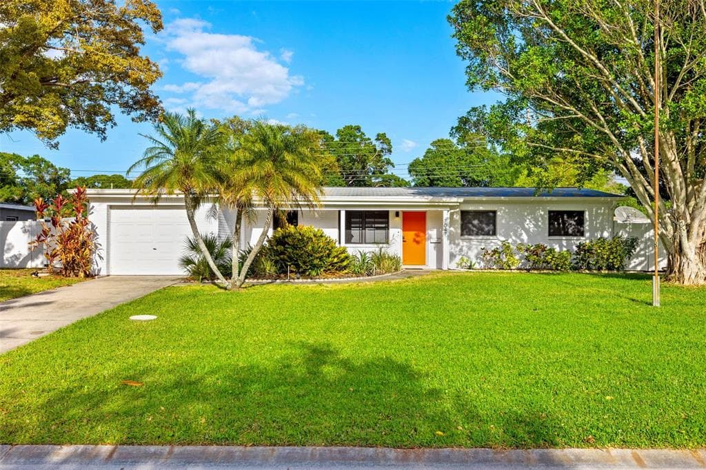 7047 21ST STREET N ST PETERSBURG, FL 33702